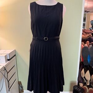 NWOT Ann Taylor Elegant Navy Sleeveless Dress size 14 pleated skirt belted